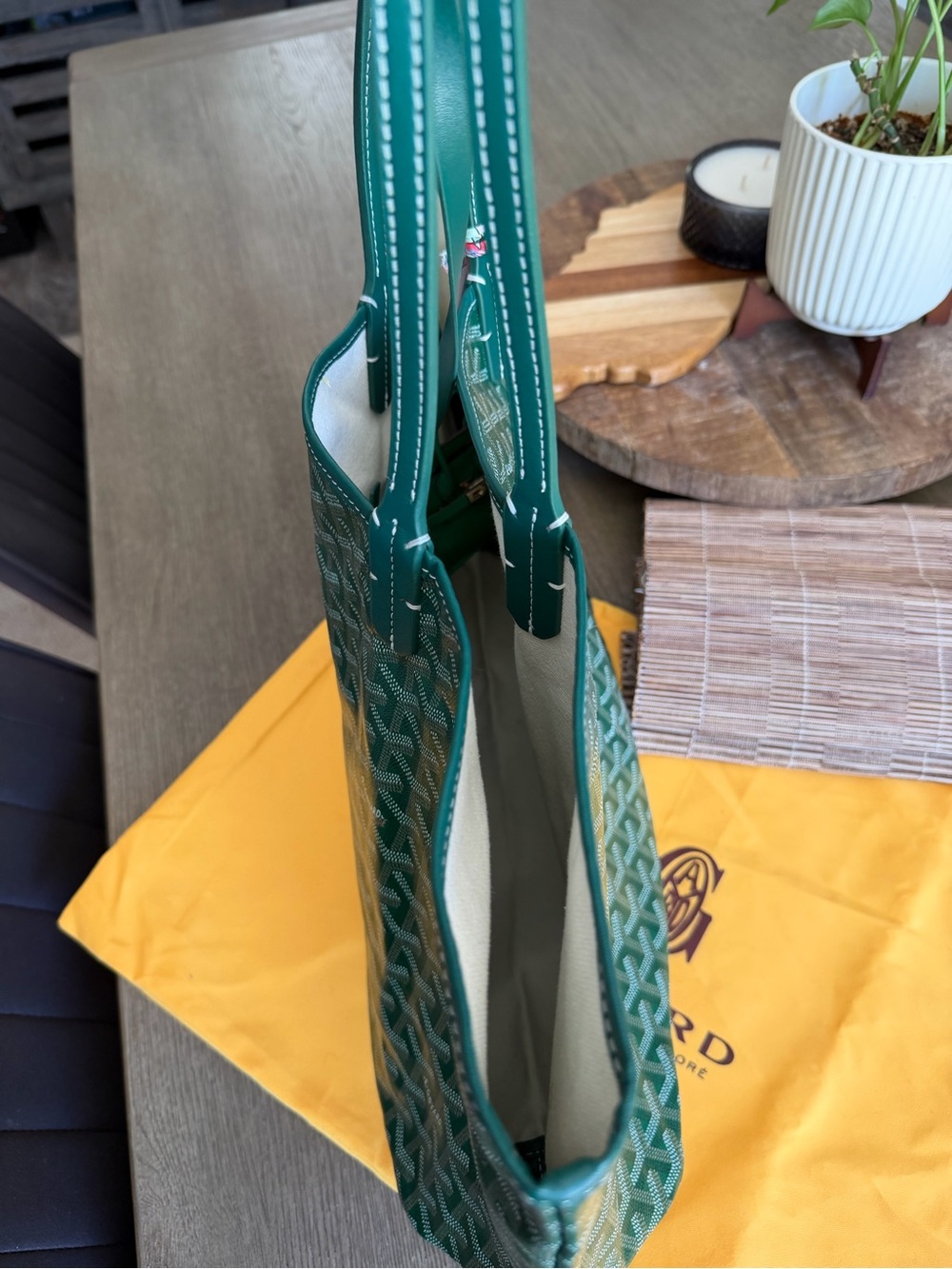 Green Tote with Matching Pouch - Picture 10 of 13